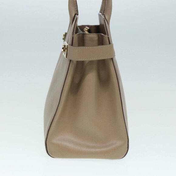 Salvatore Ferragamo Gancini Shoulder Bag Leather Beige Gold Auth - Picture 4 of 16